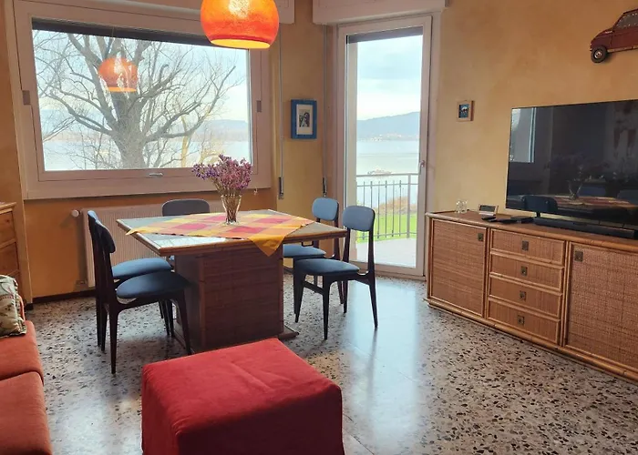 A Colazione Pranzo E Cena *